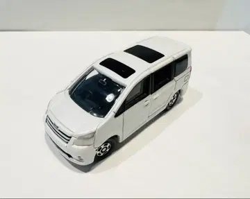 토미카 도요타 노아 No.98 패밀리 미니밴 세트 리어 슬라이드 도어