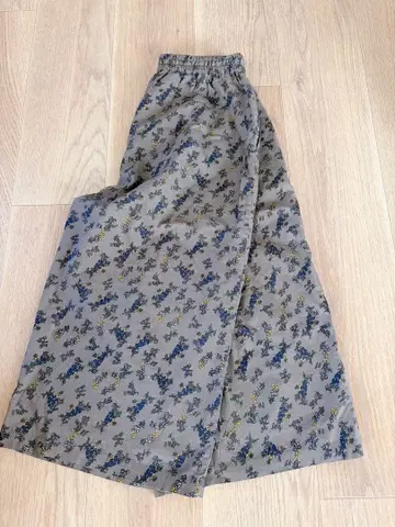 소일 SOIL 포플린 플라워 프린트 와이드 이지 팬츠 NSL24545