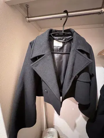 HARE 숏 기장 코트