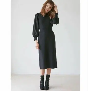 러그나무 문 블랙 니트 롱 원피스 퍼프 슬리브 M