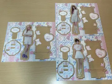 ILLIT 아크릴 스탠드 3체 세트