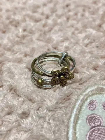 Bijumam 비쥬마무 플라워 모티브 4연 반지