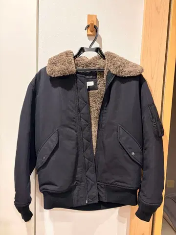 BEAUTY&YOUTH 블랙 자켓 S 블루종 충전솜 플라이트