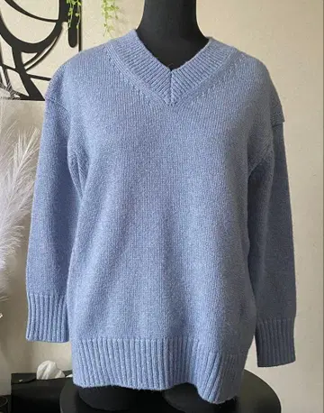 23구 V넥 라메 니트 38 울 x 알파카 혼방 고급 블루