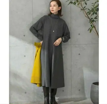 어반 리서치 ROSSO 터틀넥 니트 원피스