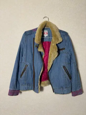 [ 티티카카 ] 라이더풍 보아 데님 자켓 프리 사이즈 자수