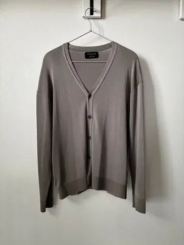 UNITED TOKYO 플랫 텍스처 니트 가디건