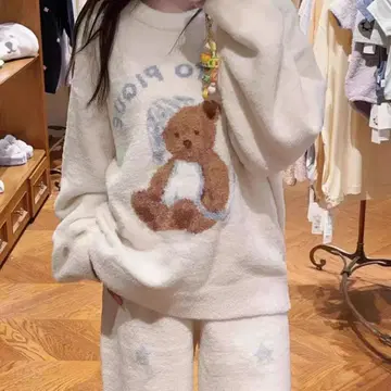 크림색 플리스 니트 세트