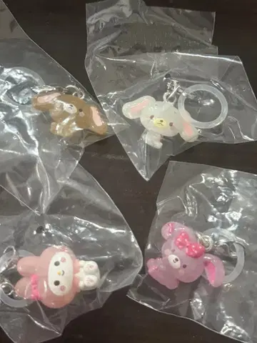 유루토 메지루시 액세서리 산리오