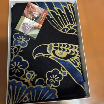 독수리와 꽃 무늬 보자기 115 x 115