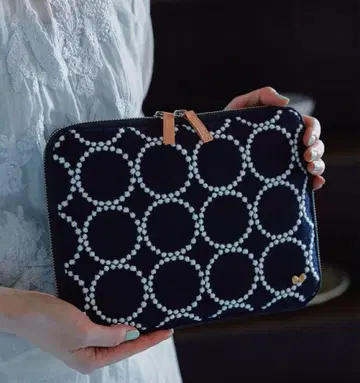 호보니치 수첩 오오키 히키다시 파우치 미나 페르호넨