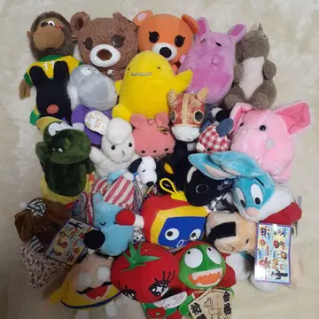 다양한 캐릭터 봉제 인형 세트