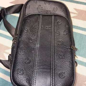 블랙 가죽 숄더백