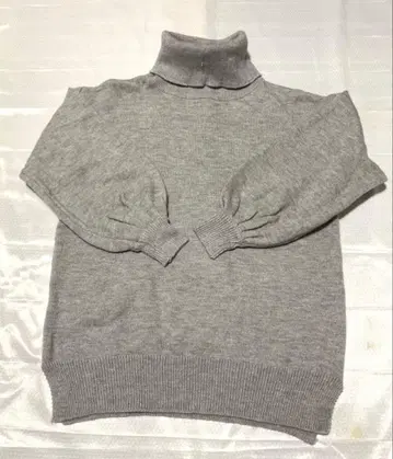 그레이 터틀넥 귀여운 루즈핏 니트 긴 길이 니트 스웨터