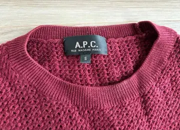 A.P.C. 버건디 크루넥 니트