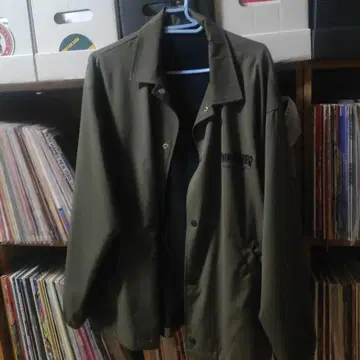 THRASHER 점퍼 올리브색