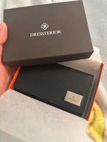 드레스트리아 키케이스 블랙