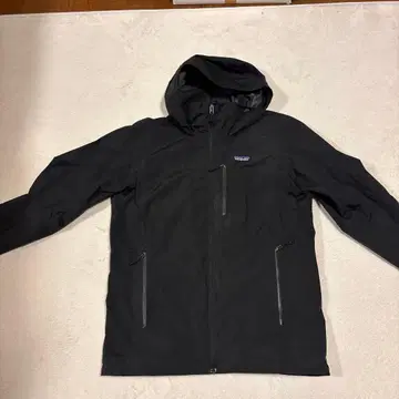 patagonia 블랙 마운틴 파카