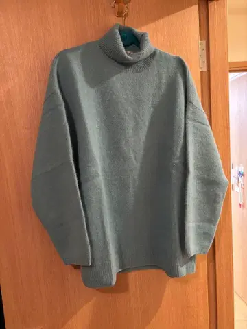 casa fline 터틀 니트 스웨터