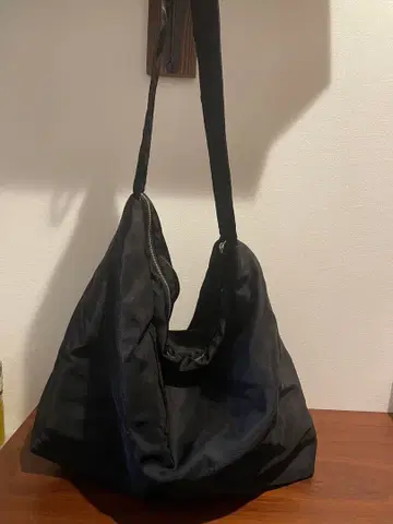 블랙 숄더백 나일론
