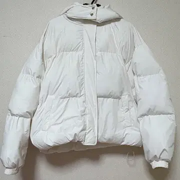 muguet 다운 화이트 하트 버튼