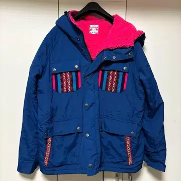 티티카카 안쪽 보아가 귀여운 따뜻한 나일론 아우터 컨디션 최상!