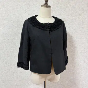 Bon mercerie 노카라 블랙 자켓 프릴 달린 포멀