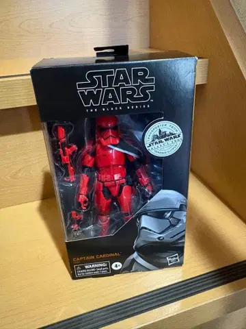 스타 워즈 블랙 시리즈 해즈브로 캡틴 카디널 1870