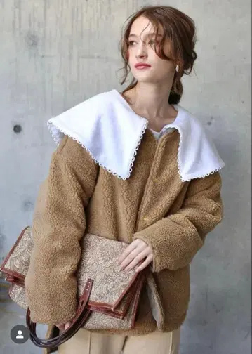 새상품 MAKE-AI 세일러 카라 맨투맨 화이트 make_ai 메이크아이