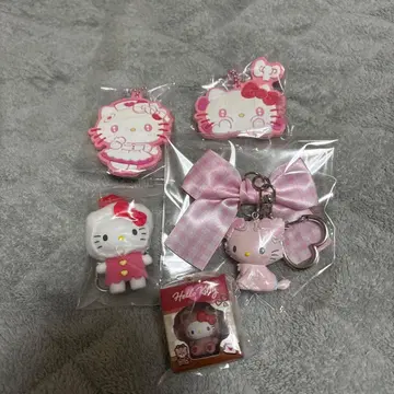 산리오 치비토모 헬로키티 챠미키티 스트랩 묶음 판매