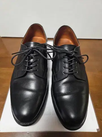 42ND ROYALHIGHLAND 플레인토 가죽 신발