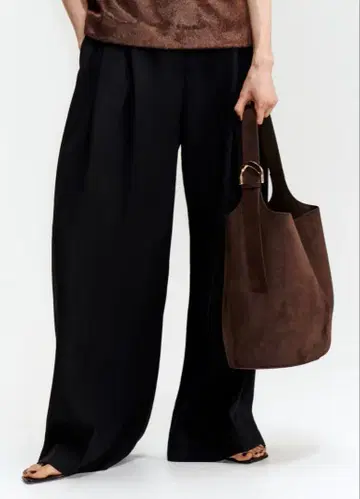 H&M 스웨이드 버킷 백