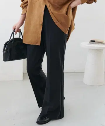 DISCOAT 디스코트 욕심쟁이 플레어 팬츠 블랙 ML 사이즈