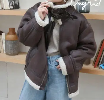 Ungrid 페이크 무스탕 보아 블루종