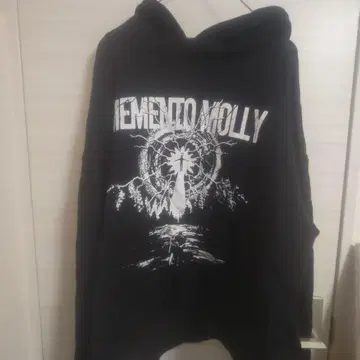 Memento Mori 블랙 후드티