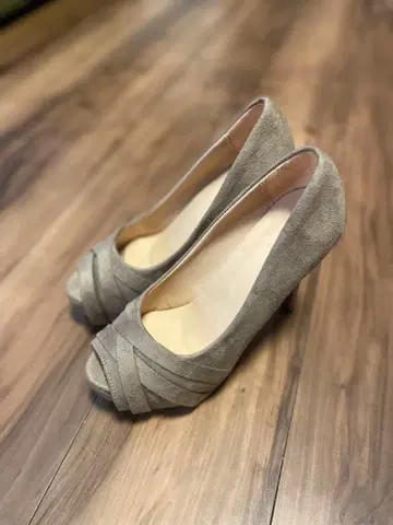 스웨이드 오픈토 하이힐 베이지