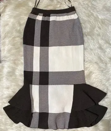 bonheur 블록 체크 스트레치 니트 머메이드 스커트 미사용품