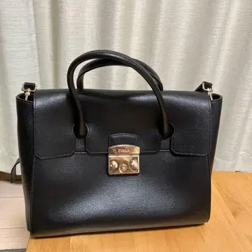 FURLA 블랙 가죽 숄더백