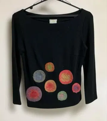 시빌라 티셔츠 상의 M 모 100% 블랙