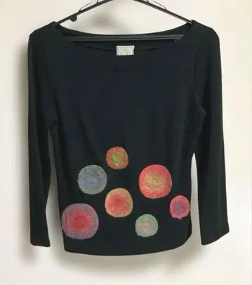 시빌라 티셔츠 상의 M 모 100% 블랙