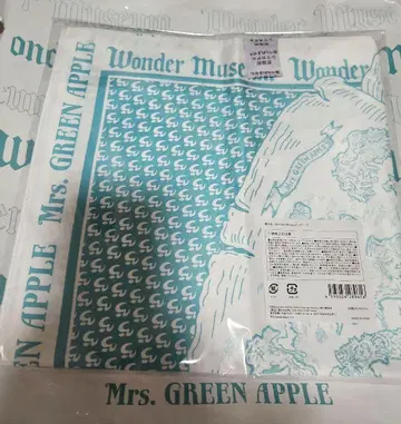 Mrs. GREEN APPLE 원더 뮤지엄 스카프