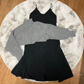 블랙 슬립 드레스와 니트 스웨터 세트