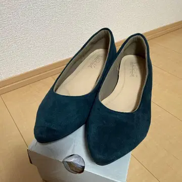 NUOVO 다크 그린 스웨이드 펌프스