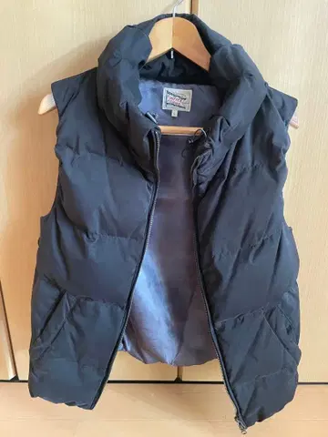 더퍼 볼륨 넥 다운 베스트