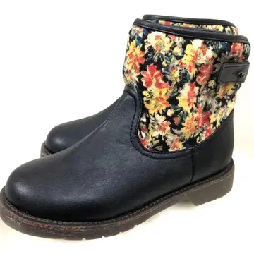 새상품급 Rin Clover 블랙 꽃무늬 숏부츠 레인부츠 23cm