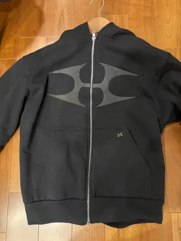 HELIX BLACK 지퍼 후드티 io 착용