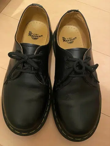 닥터마틴 Dr.Martens 3홀 UK5 24cm