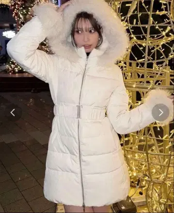 RESEXXY 퍼 포함 화이트 다운 자켓 ZARA