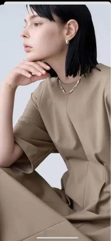 에브르 2024AW 울 혼방 롱 원피스 블랙