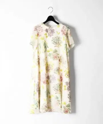 미사용 새상품 그레이스 콘티넨탈 오팔 플라워 원피스 36